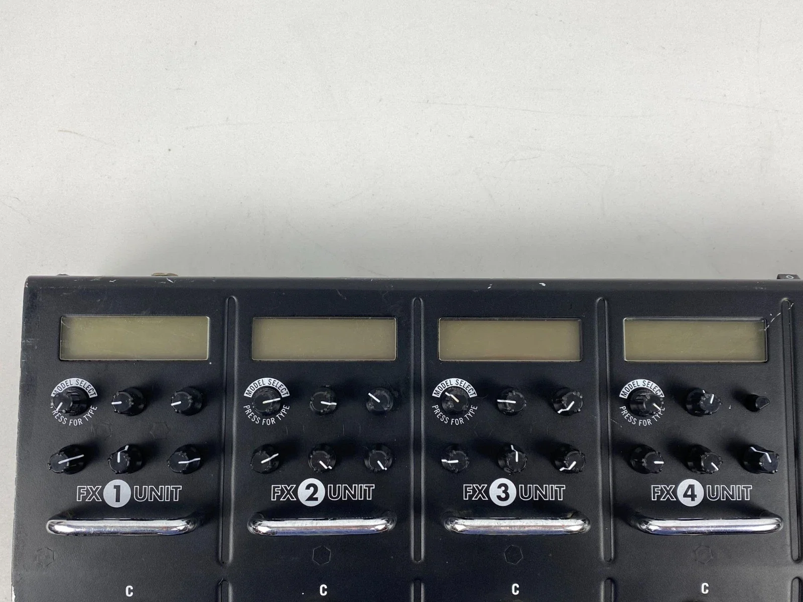 Line6 M13 Effect Processor