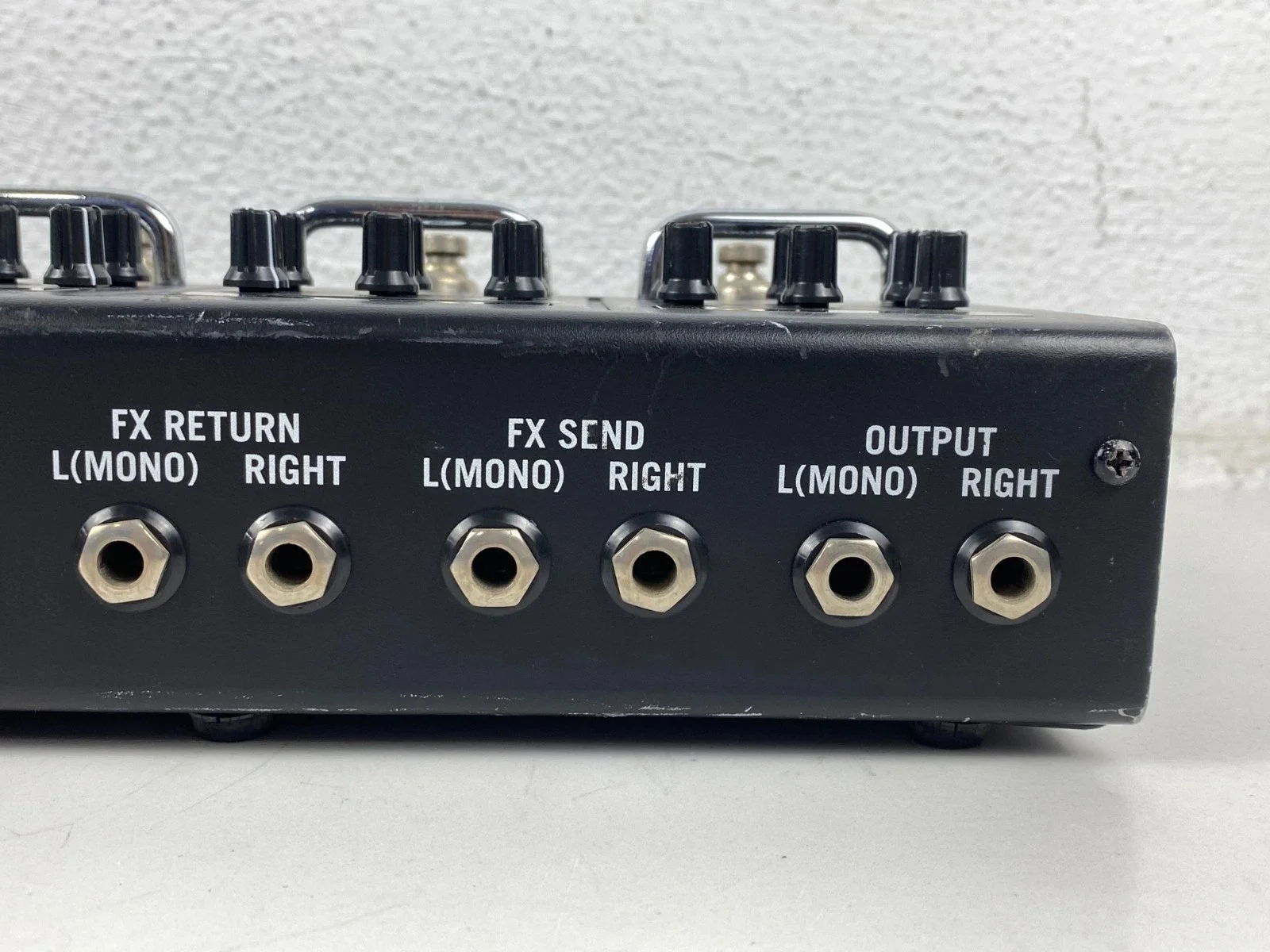 Line6 M13 Effect Processor