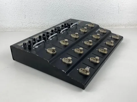 Line6 M13 Effect Processor