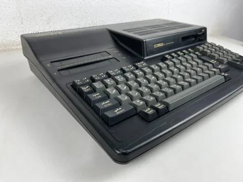 Sanyo Wavy Computer AX370