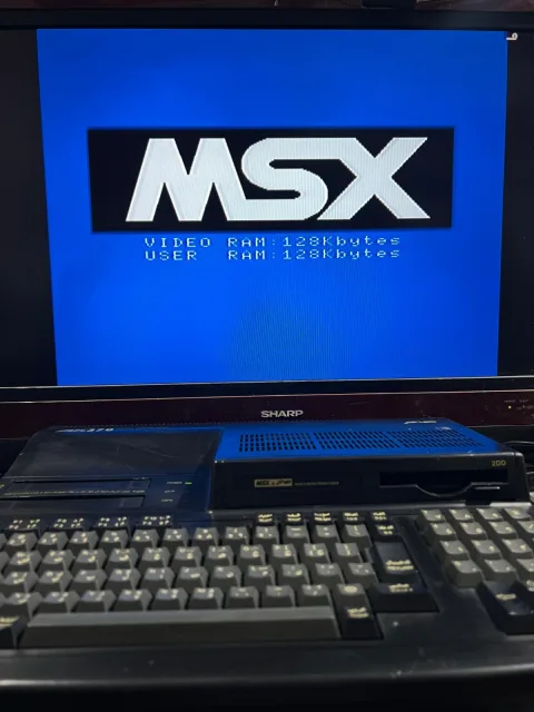 Sanyo Wavy Computer AX370