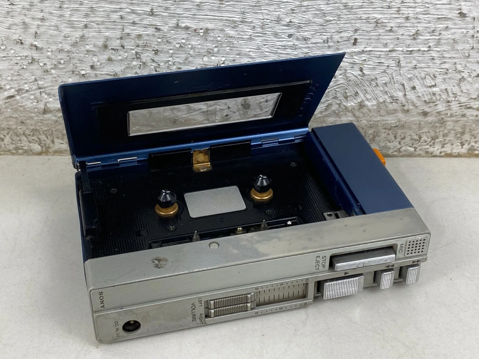 Sony TPS-L2 Walkman