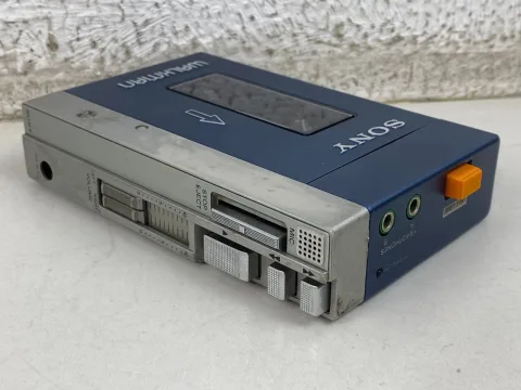 Sony TPS-L2 Walkman