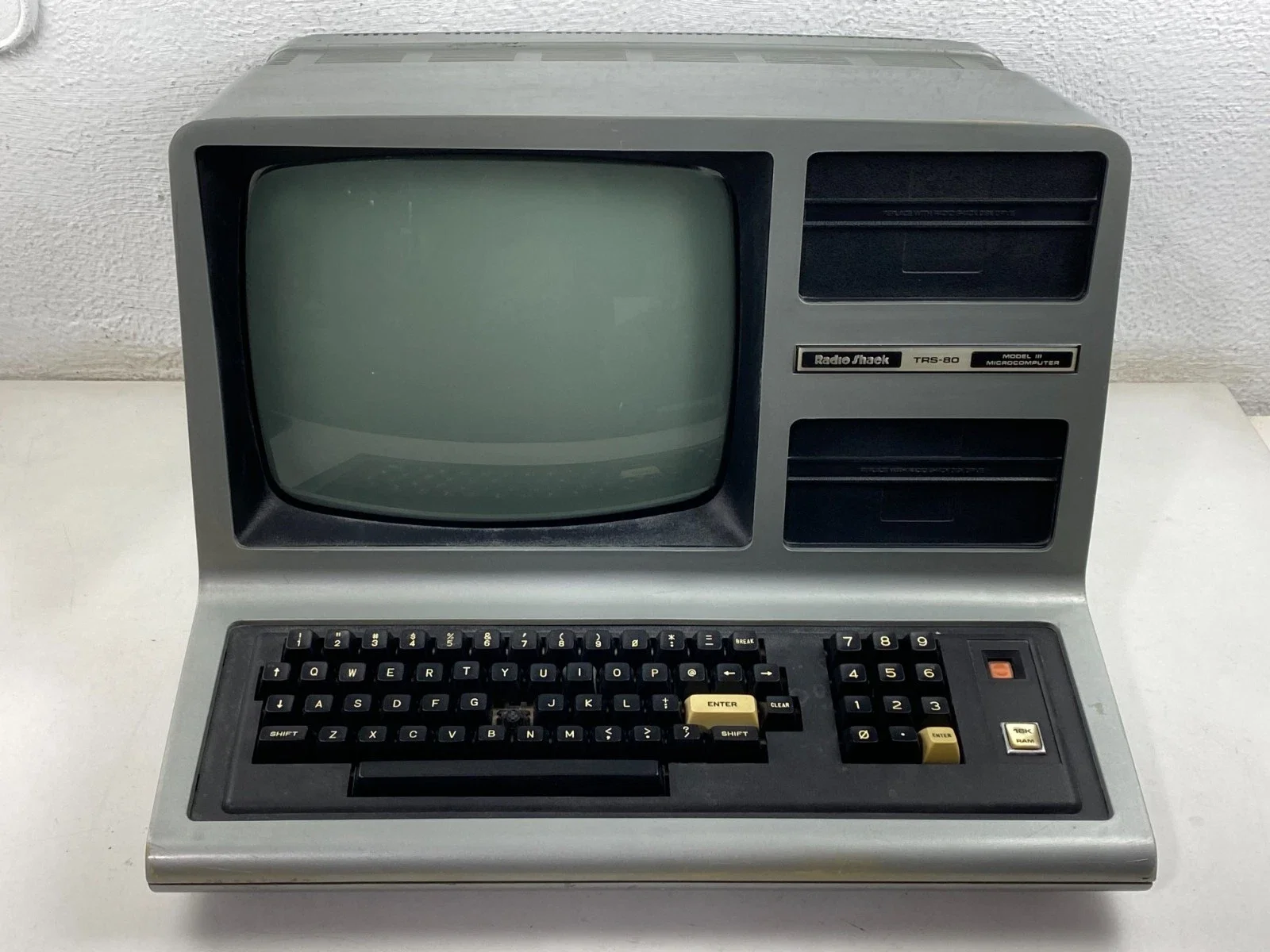 Tandy TRS-80 Model III Computer