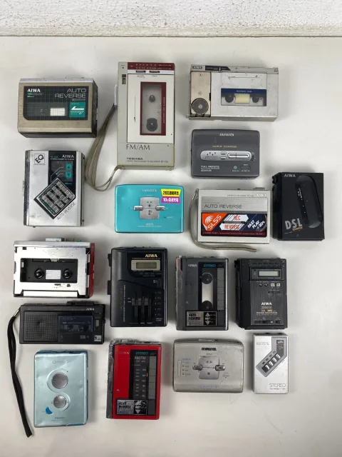 Aiwa Walkman HS-P04 / TP-27 / HS-G35 / HS-J07 / TP-26