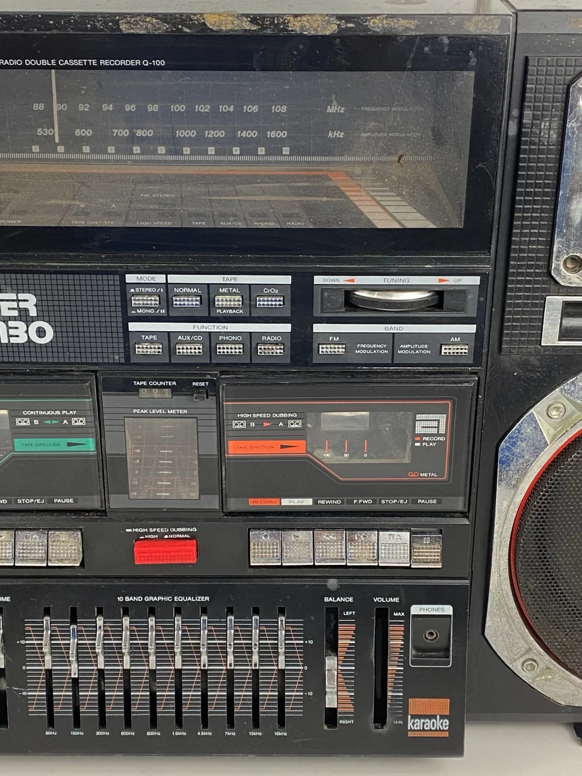 LARSEN Q-100 Boombox