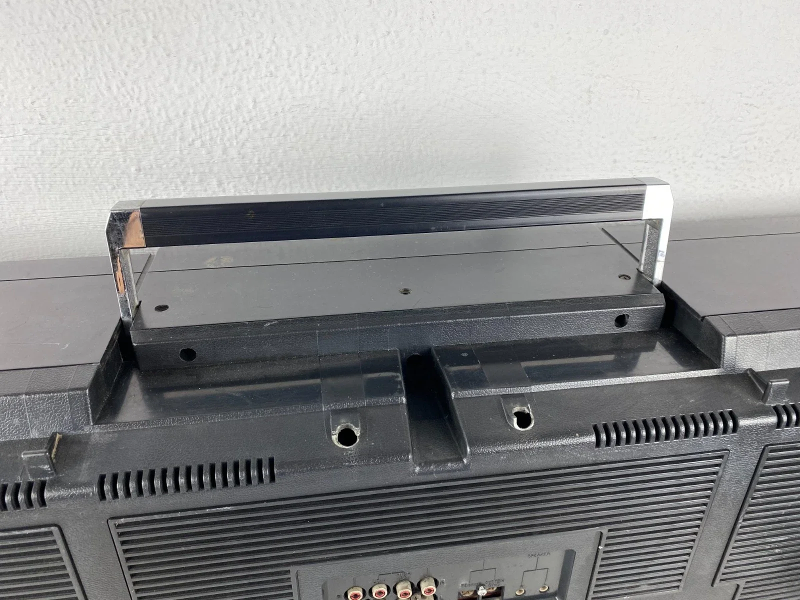 LARSEN Q-100 Boombox