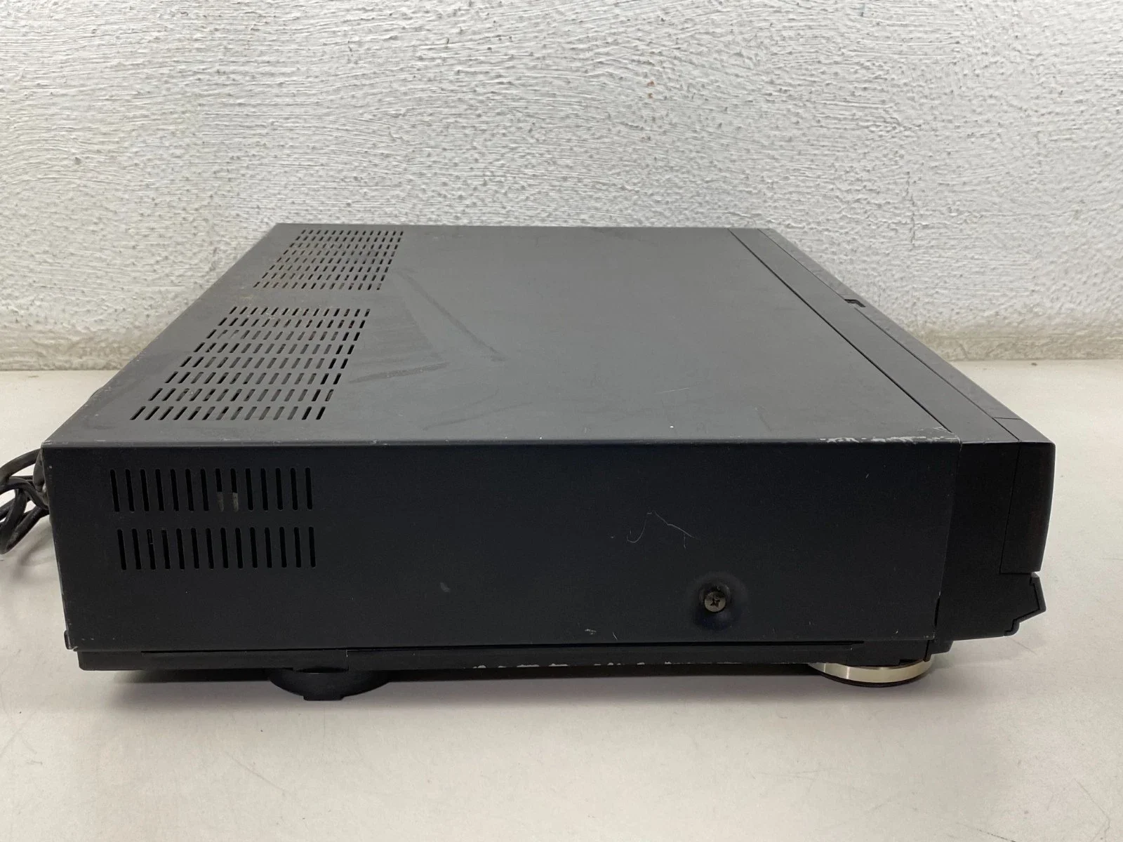 Sharp VC-S1000G Video Cassette Recorder