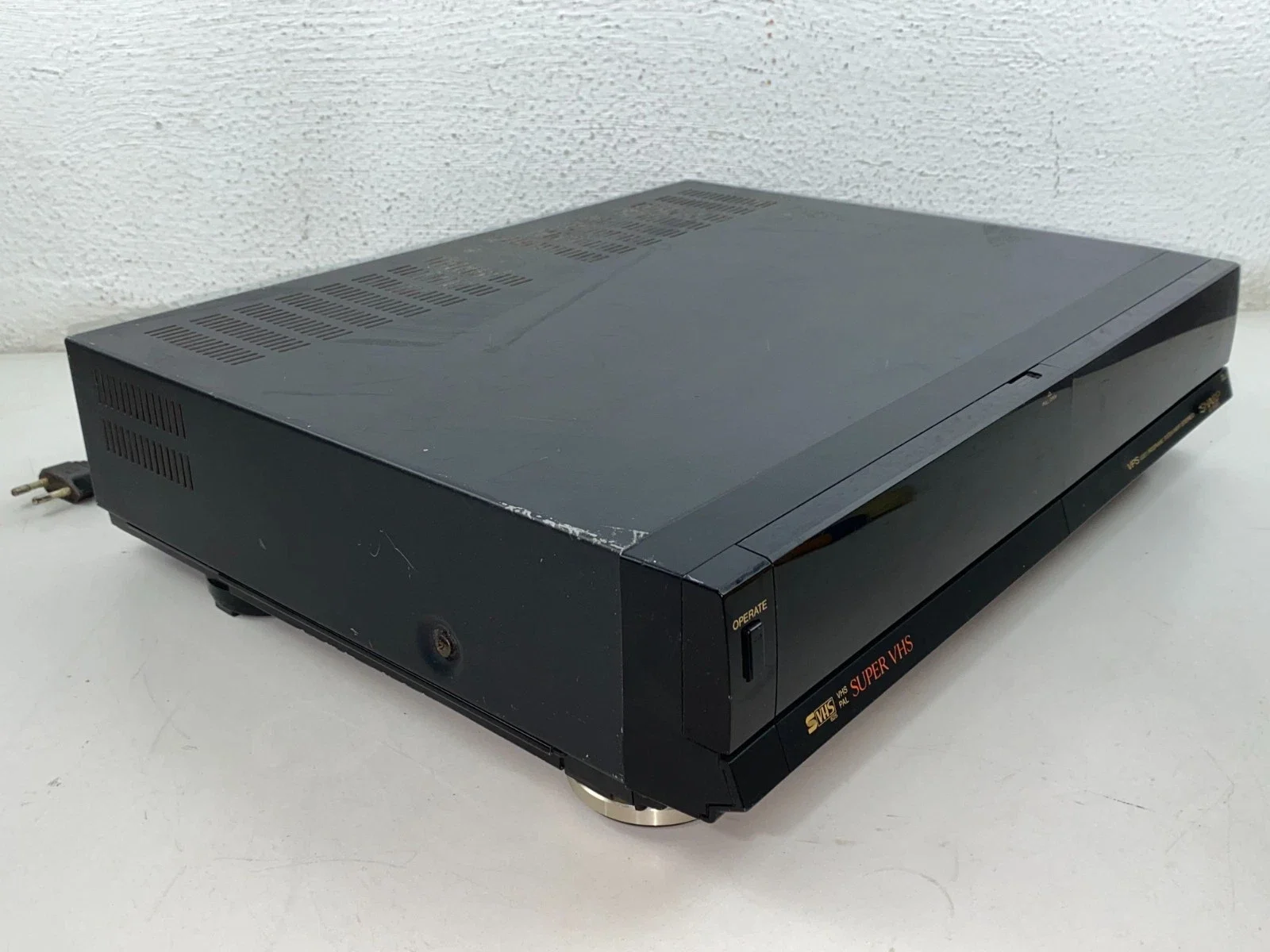 Sharp VC-S1000G Video Cassette Recorder