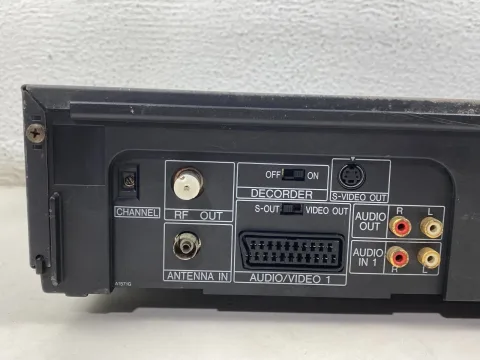 Sharp VC-S1000G Video Cassette Recorder