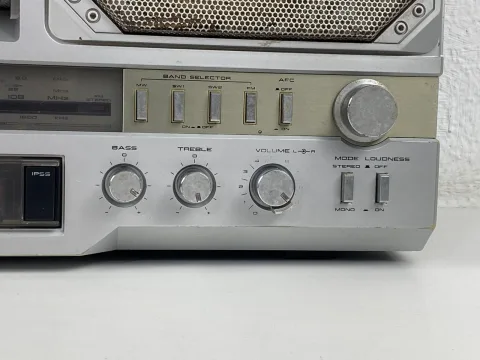 AKAI AJ 530 Boombox