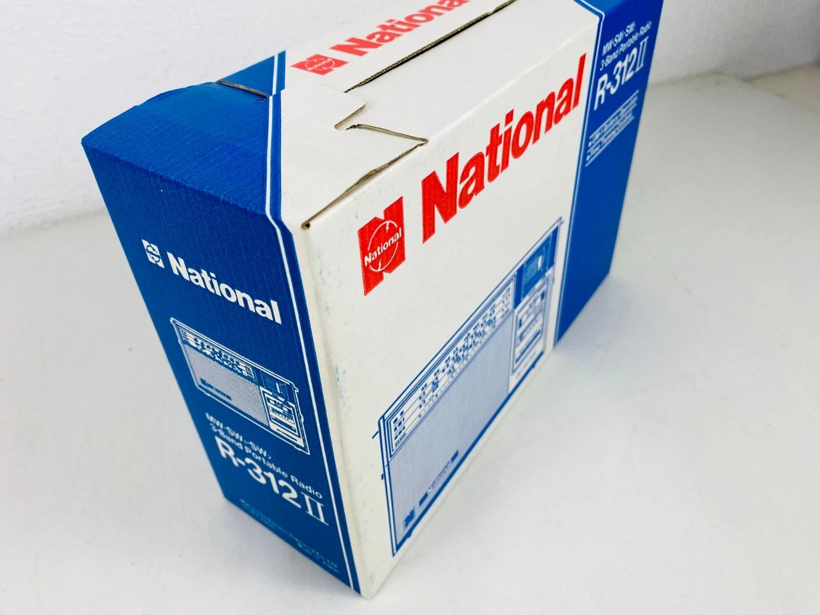 National Panasonic R-312II Portable Radio