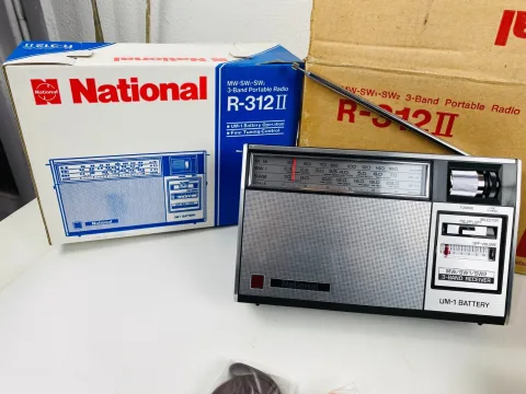 National Panasonic R-312II Portable Radio
