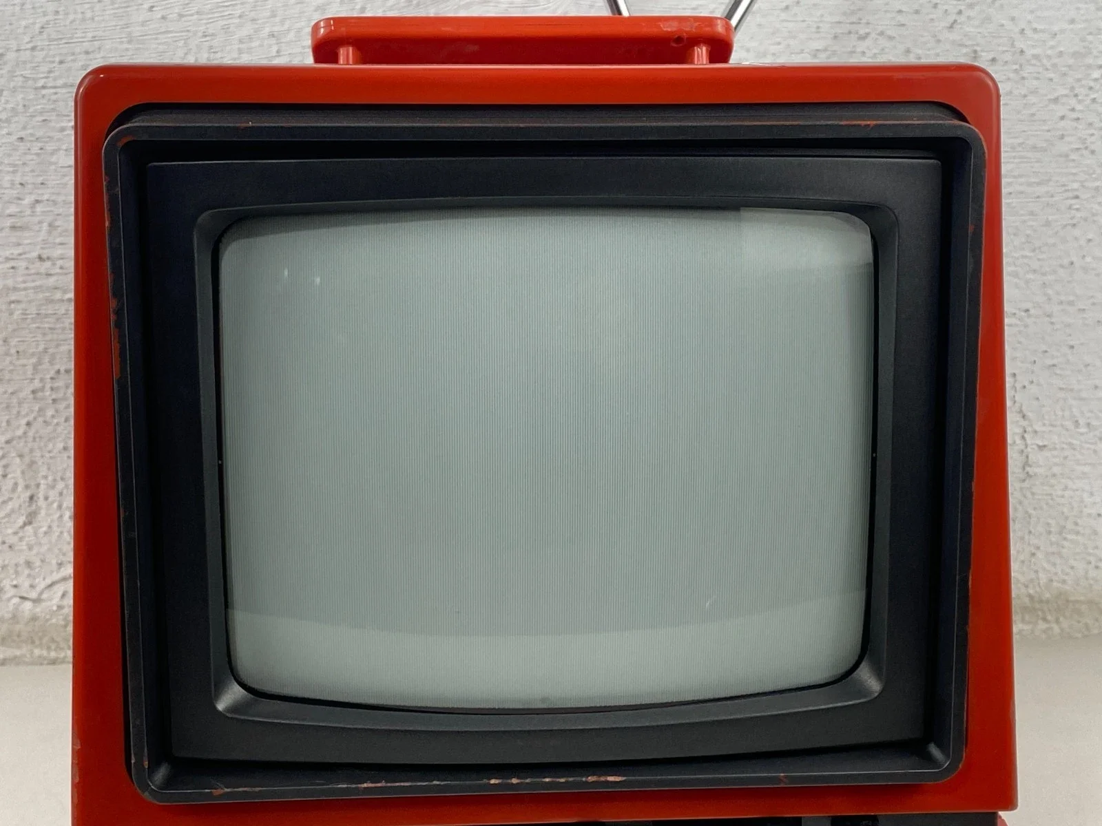Mitsubishi CB-100QD TV 9-inch