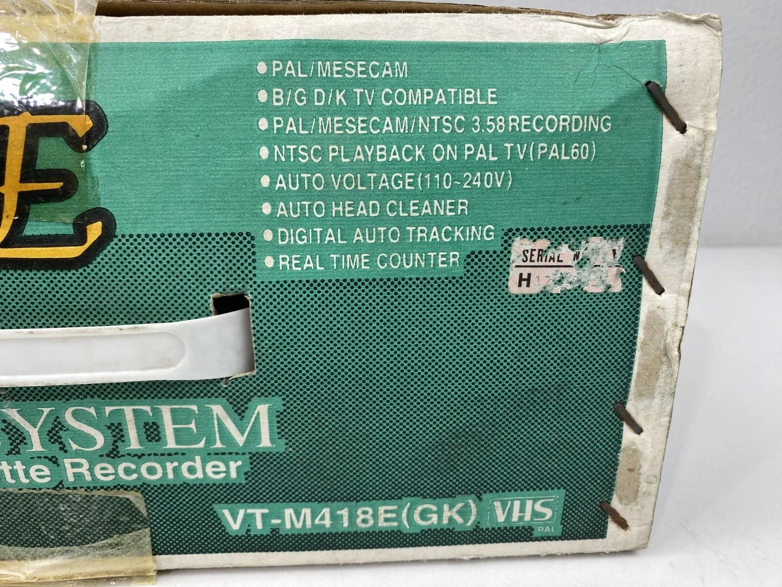 Hitachi M-418E VHS Video Cassette Recorder