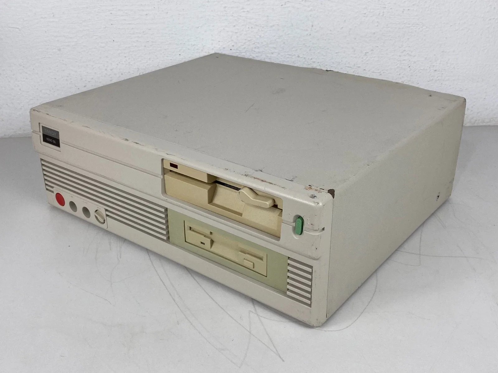 Tandy 1000SL Personal Computer 25-1401