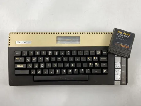 ATARI 600XL Computer