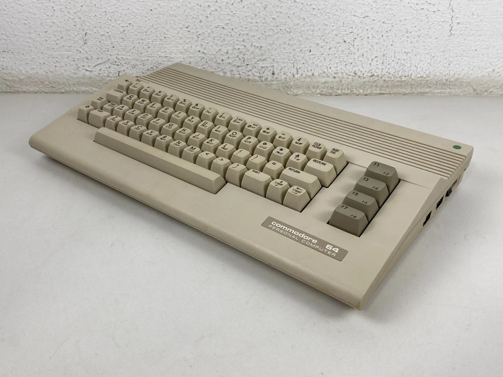 Commodore 64C Personal Computer