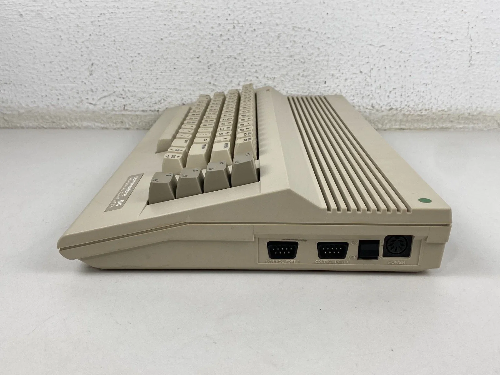 Commodore 64C Personal Computer
