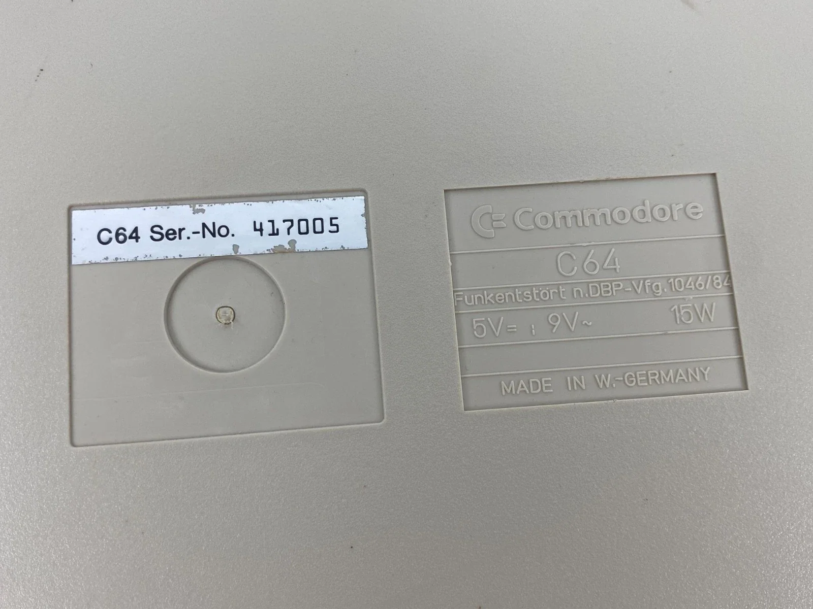 Commodore 64C Personal Computer