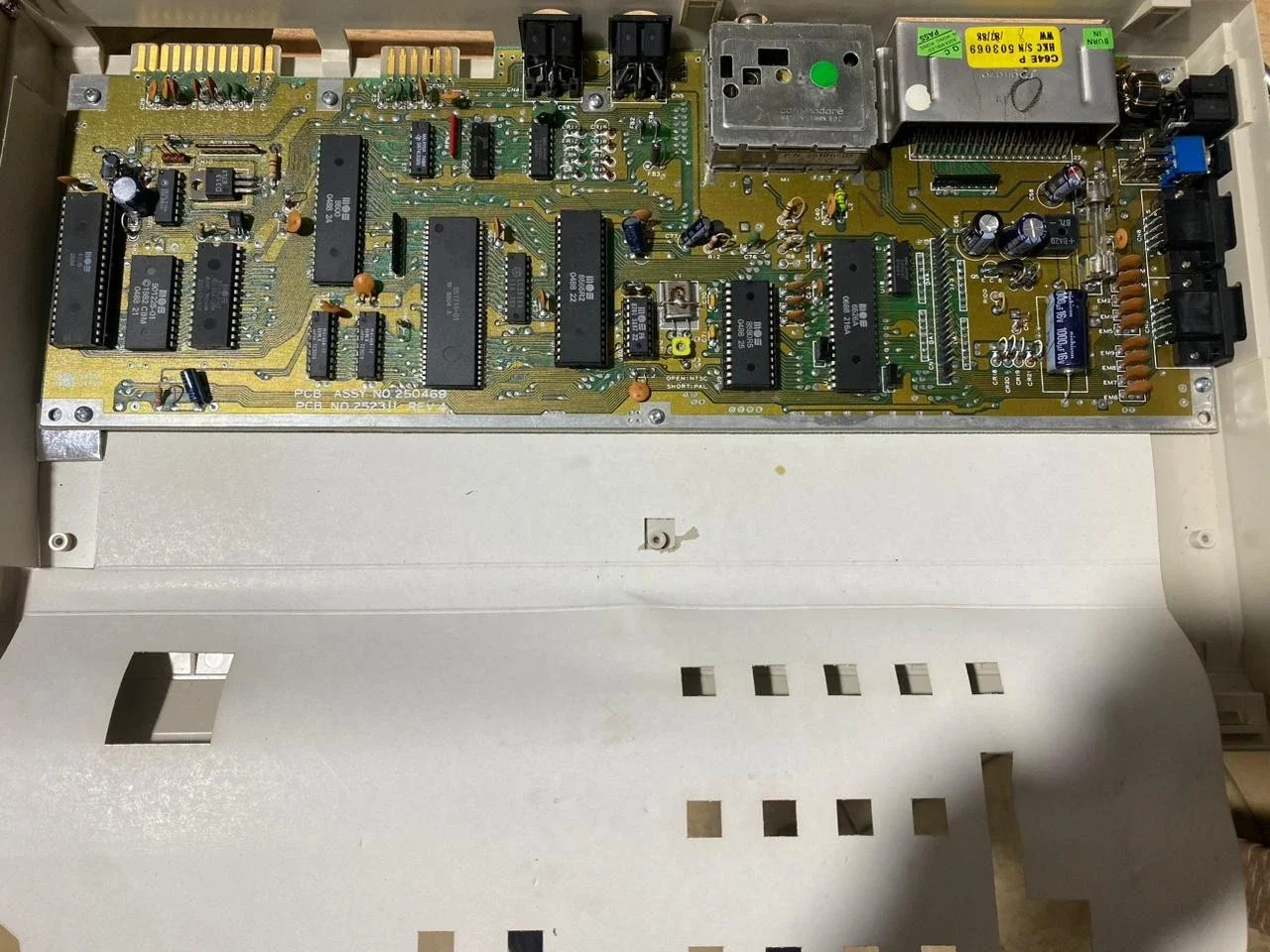 Commodore 64C Personal Computer
