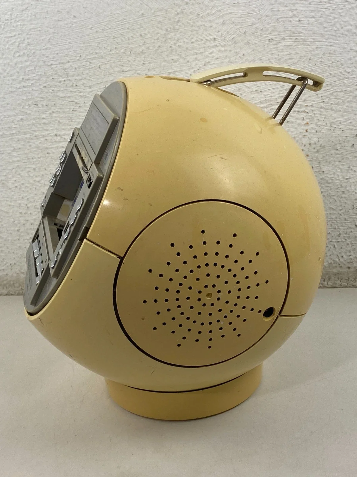 Weltron XX-10 Radio Cassette Recorder