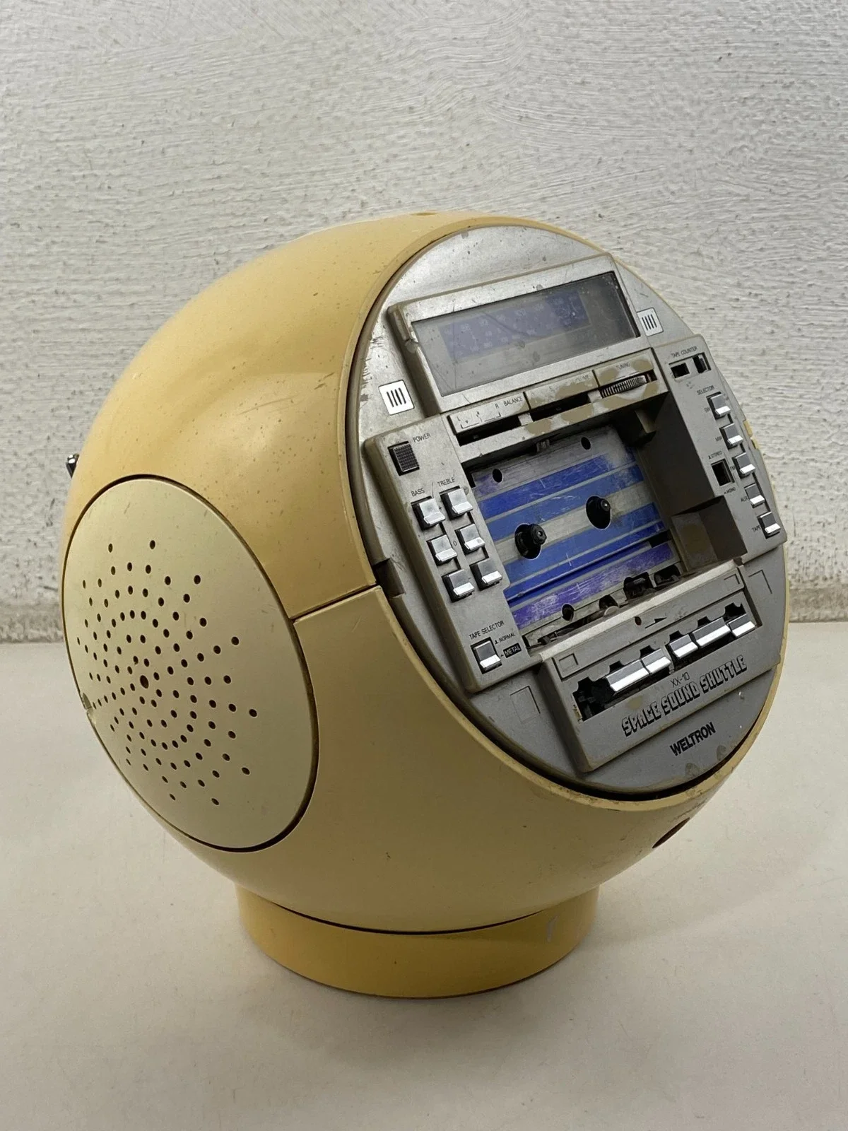Weltron XX-10 Radio Cassette Recorder