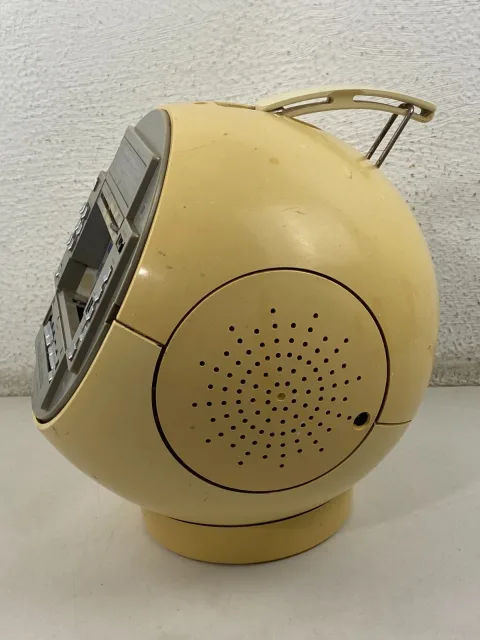 Weltron XX-10 Radio Cassette Recorder