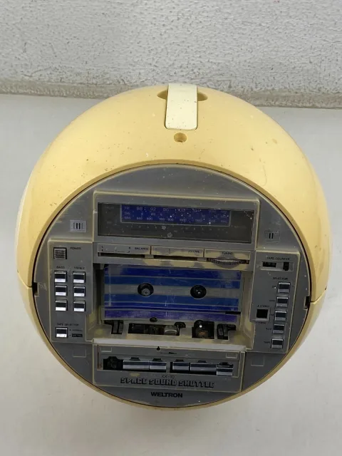 Weltron XX-10 Radio Cassette Recorder