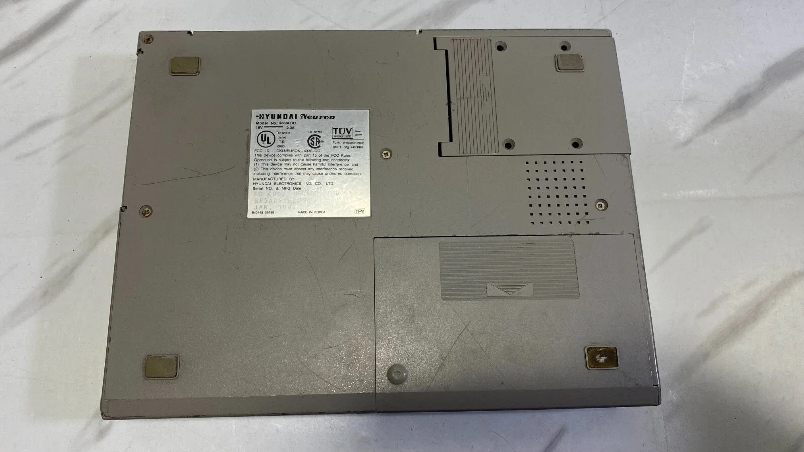 Hyundai Neuron 433 SLCC Laptop