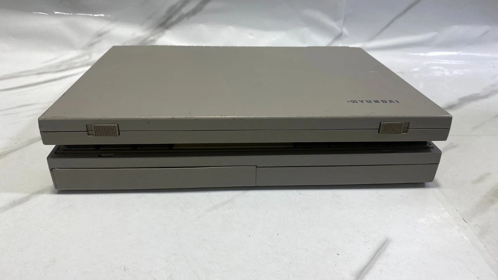 Hyundai Neuron 433 SLCC Laptop