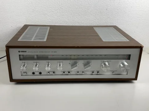 Yamaha CR-820 Stereo Receiver