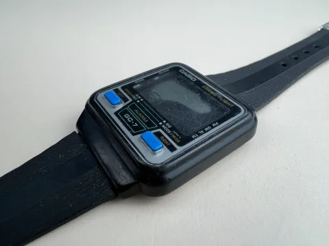 Casio GC-7 251 Game Watch