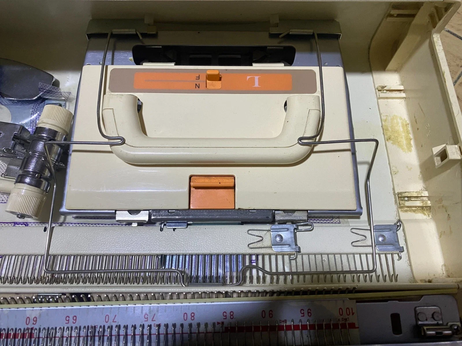 Brother KH-840/KR-830 Knitting Machine