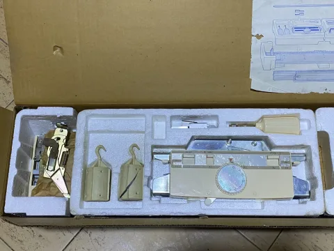 Brother KH-840/KR-830 Knitting Machine