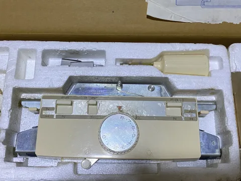 Brother KH-840/KR-830 Knitting Machine