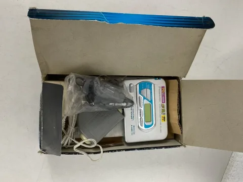 Ultra Panasonic RQ-SX82V Cassette Player Stereo Radio Walkman