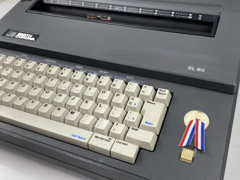 Smith Corona SL-80 آلة كاتبة معالج كلمات كهربائية شريط