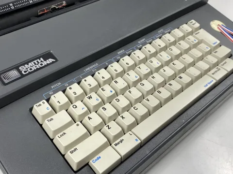 Smith Corona SL-80 آلة كاتبة معالج كلمات كهربائية شريط