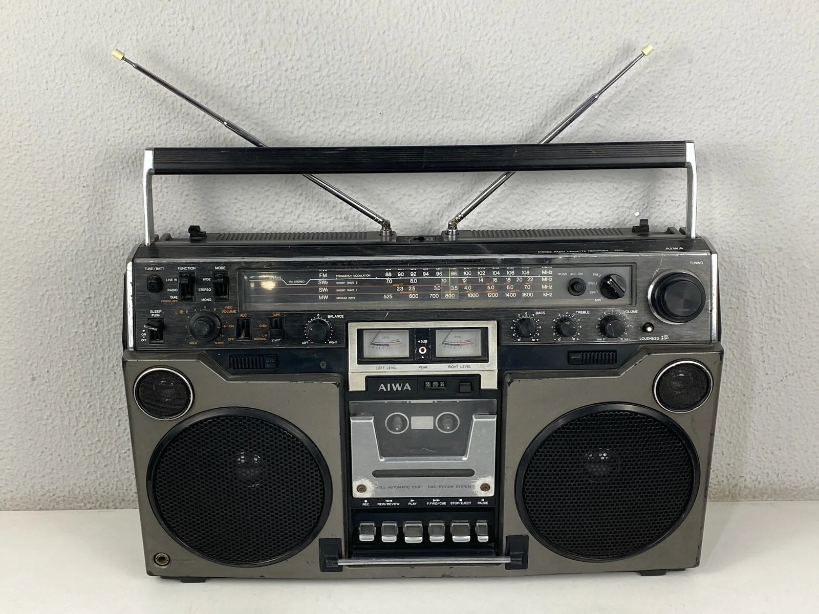 Old School Aiwa 950 Boombox Radio Cassette TPR-950A Ghettoblaster