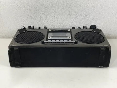 Old School Aiwa 950 Boombox Radio Cassette TPR-950A Ghettoblaster