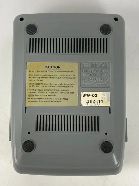 Micro Genius VIQ-502 Famiclone Famicom Video Game Console كمبيوتر العائله