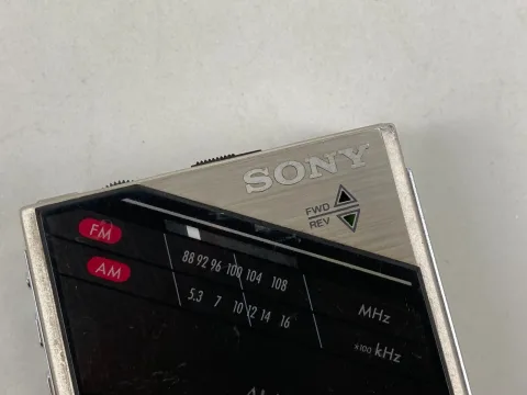 Sony WM-F202 Walkman Stereo Recorder Cassette Player Silver
