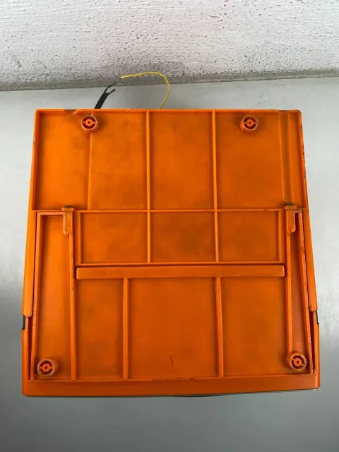 Sharp C-1001SP Retro CRT Space Age color TV orange