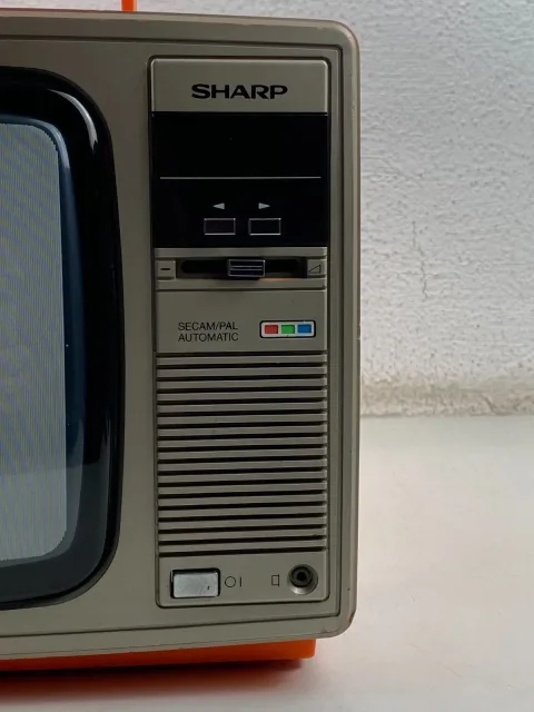 Sharp C-1001SP Retro CRT Space Age color TV orange
