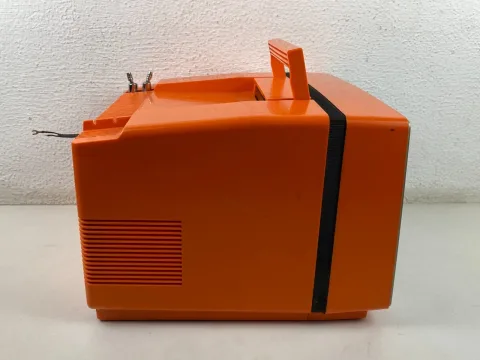 Sharp C-1001SP Retro CRT Space Age color TV orange