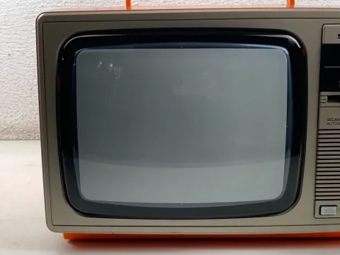 Sharp C-1001SP Retro CRT Space Age color TV orange