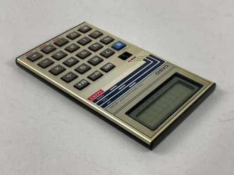 Casio MG-885 Game & Calculator