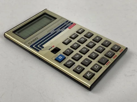 Casio MG-885 Game & Calculator