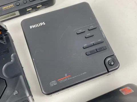Sony Discman Philips Portable CD Sony D-99 / DT-66 / D-22 / D- 11 (Lot 11)Parts